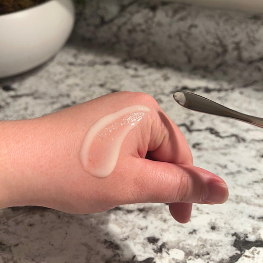 Anti-Aging cleanser protects collagen and offers collagen peptides for aging skin.