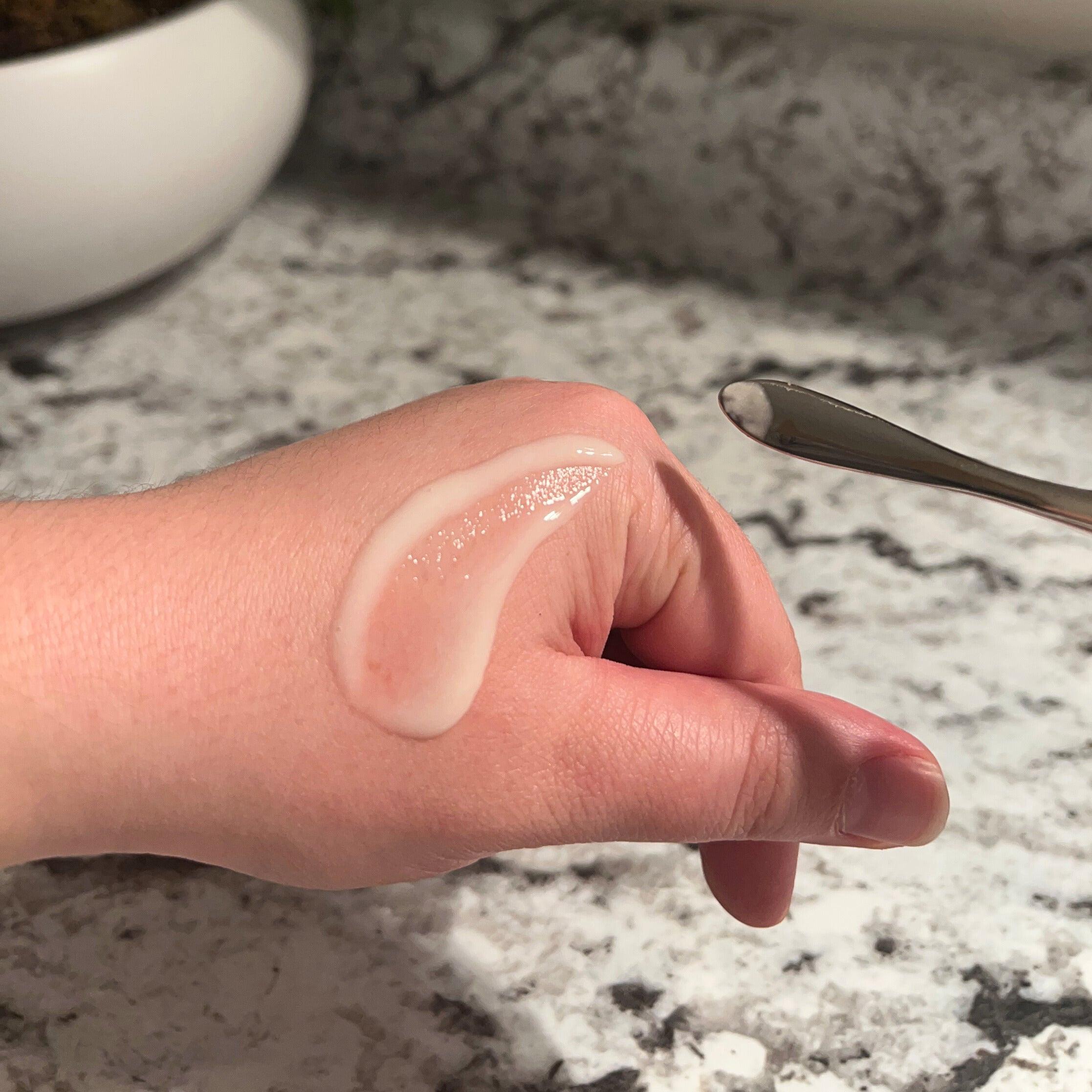 Sea Therapy Facial Cleanser: Deeply Hydrate for Supple Skin